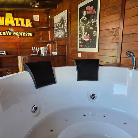 Attico Con Jacuzzi E Giardino-cagliari Apartment
