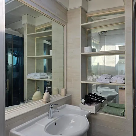 Attico Con Jacuzzi E Giardino-cagliari
