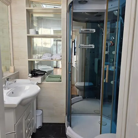 Attico Con Jacuzzi E Giardino-cagliari 卡利亚里