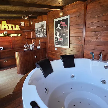 Attico Con Jacuzzi E Giardino-cagliari Apartment