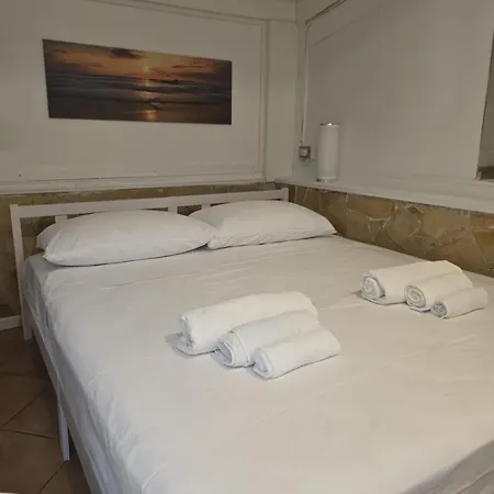 Attico Con Jacuzzi E Giardino-cagliari 公寓 *