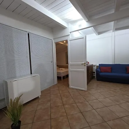 Attico Con Jacuzzi E Giardino-cagliari 公寓 卡利亚里